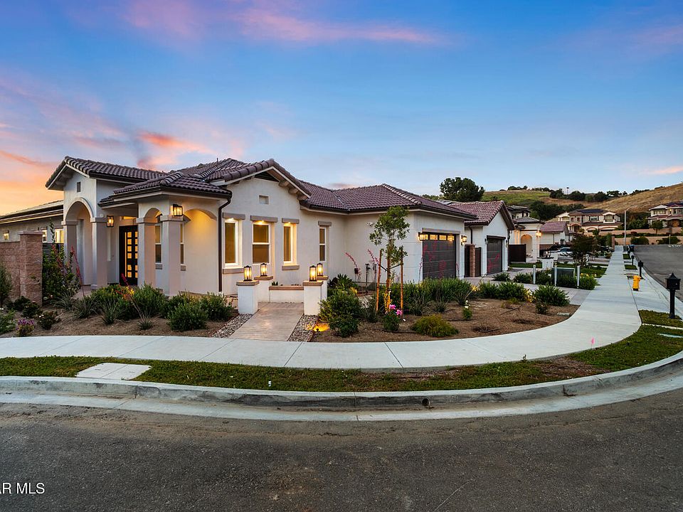 1st image of 327 Toyon Court Dr