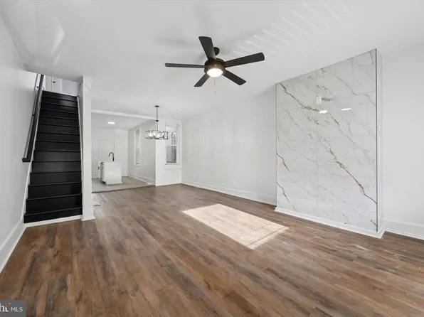 450 N Salford St, Philadelphia, PA 19151