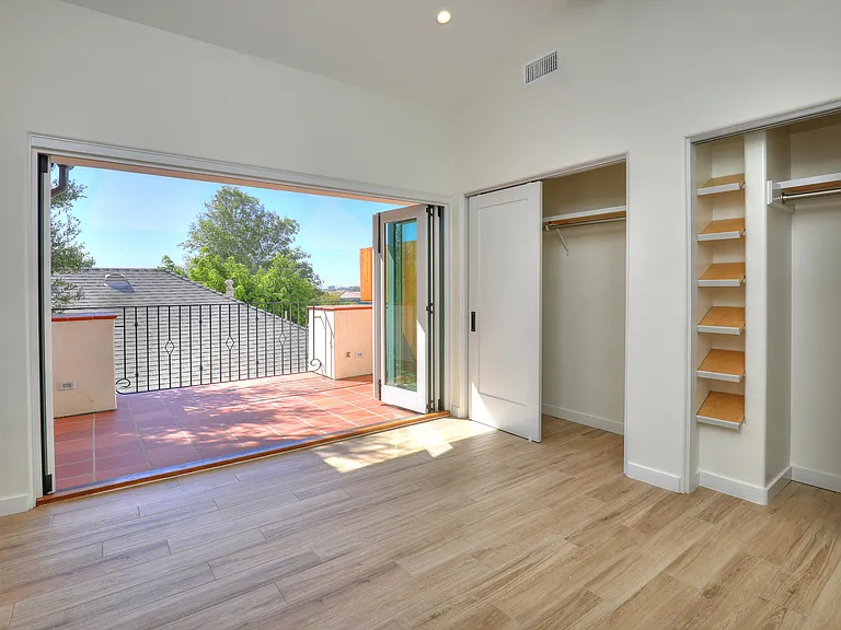 1005 N Milpas St #A — Photo 13