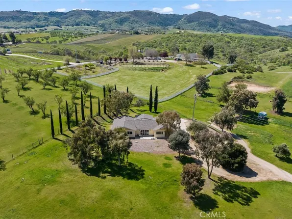 6095 Vista Serrano Way, Paso Robles, CA 93446