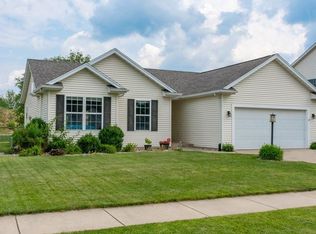 1404 Kingsman Way, Osceola, IN 46561