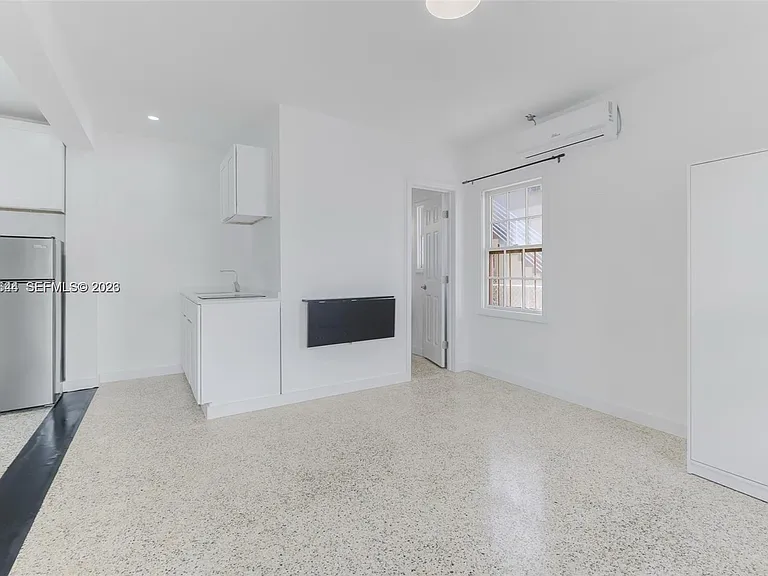 415 75th St #4A — Photo 5