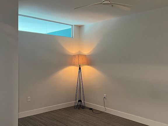 5th image of 1254 N High St APT 209