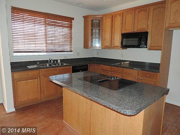 3rd image of 29692 Old Creek Ln