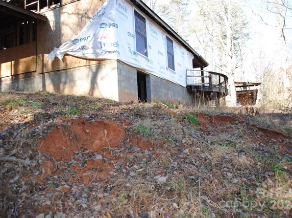 36 Robert Williams Rd, Fairview, NC 28730