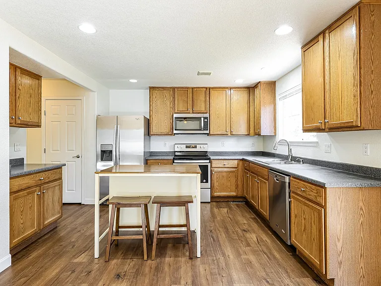 19500 E Idaho Ave — Photo 8