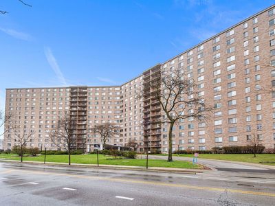 6833 N Kedzie Ave APT 1404, Chicago, IL, 60645