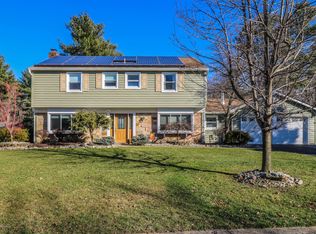 8 Prests Mill Rd, Old Bridge, NJ 08857