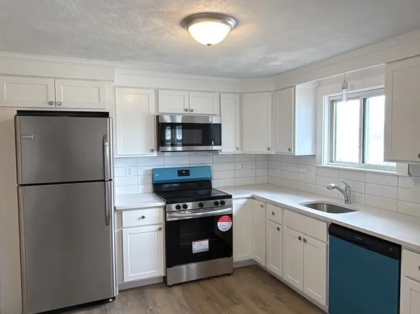 83 Pemberton St #1, Revere, MA 02151