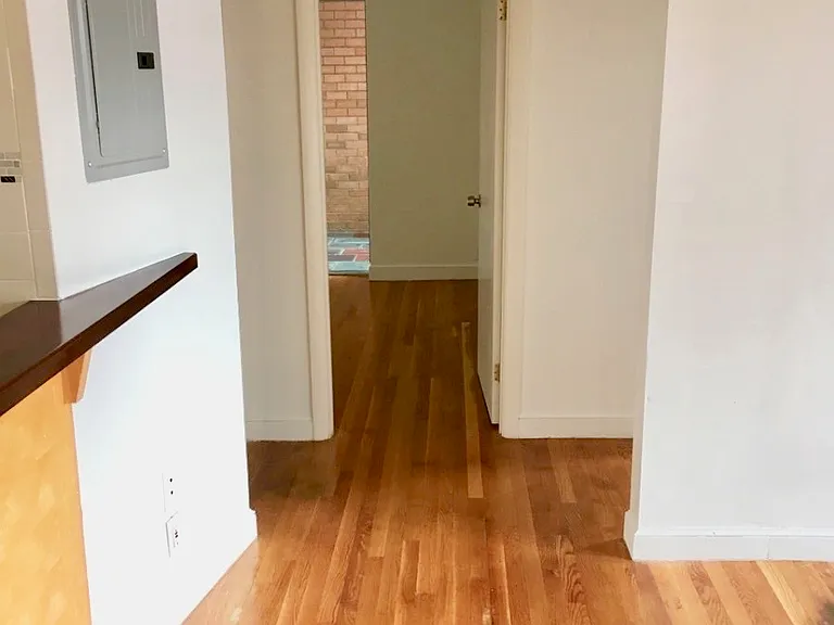 12 Commonwealth Ct #14 — Photo 7