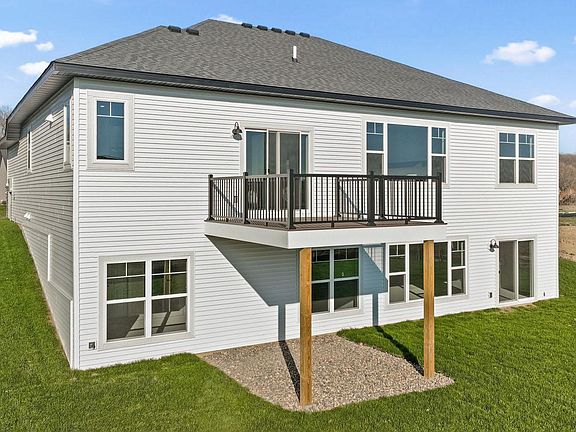 3rd image of 897 Big Woods Dr