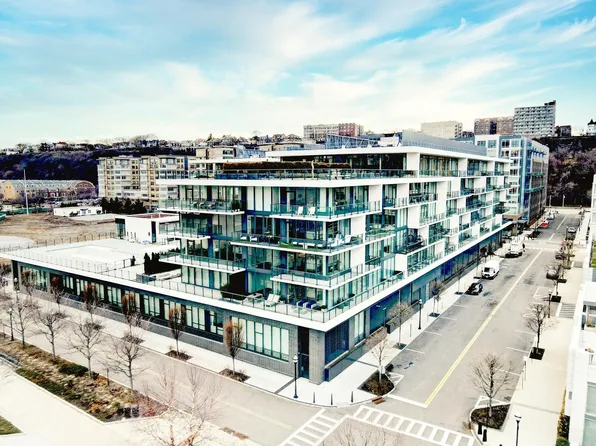 1200 Avenue At Port Imperial APT 411, Weehawken, NJ 07086