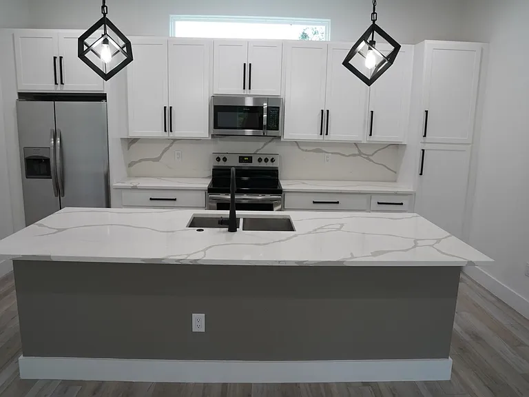 1516 Minnesota Ave #1 — Photo 3
