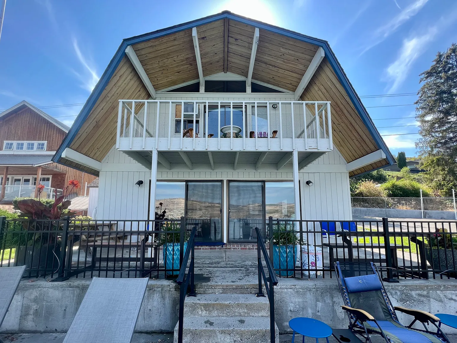 852 S Lakeshore Rd — Photo 1