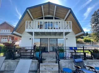 852 S Lakeshore Rd, Chelan, WA 98816