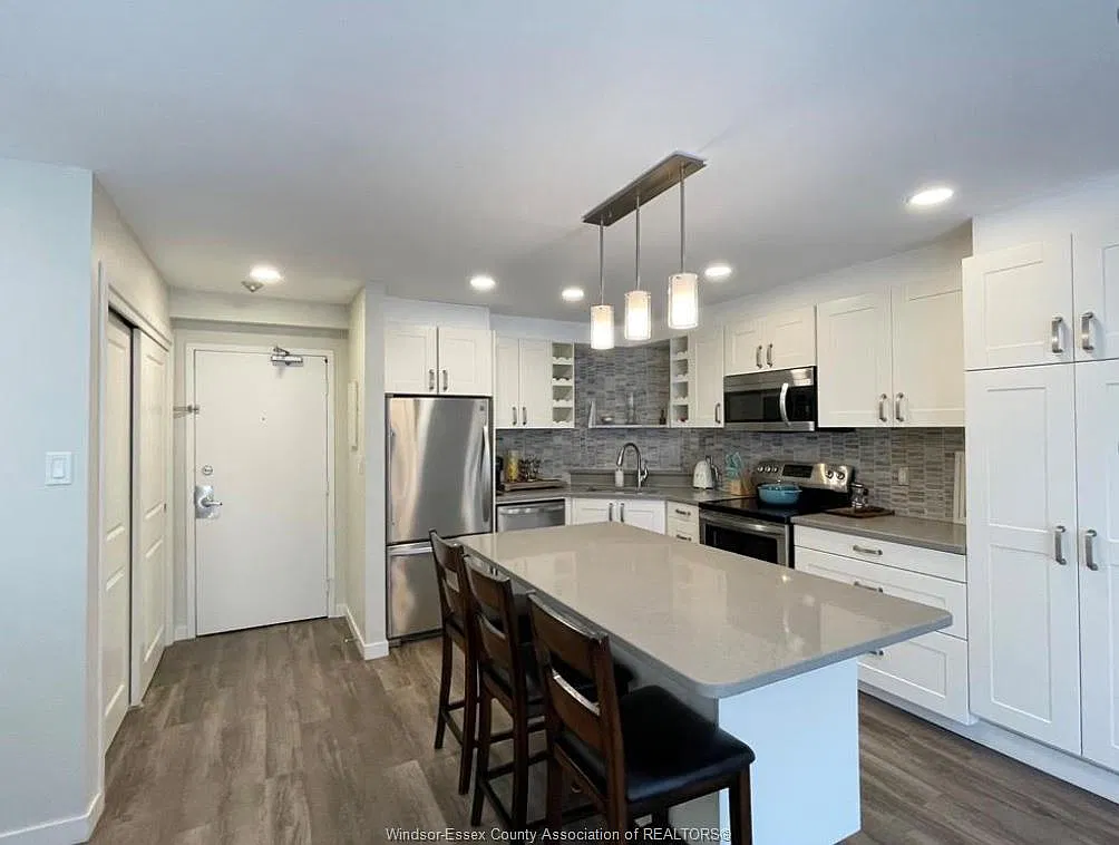 1 bed, 1.0 bath, $1,875 — Photo 2