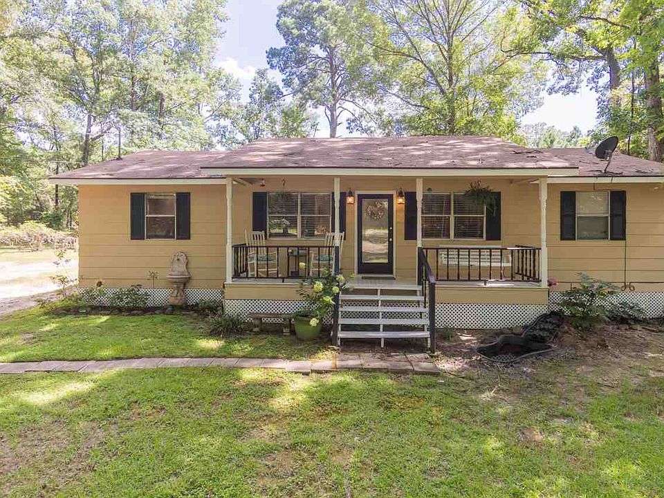 1st image of 6818 Ashwood Cir