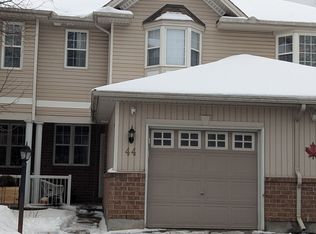 44 Tobermory Cres, Ottawa, ON K2K 3M4