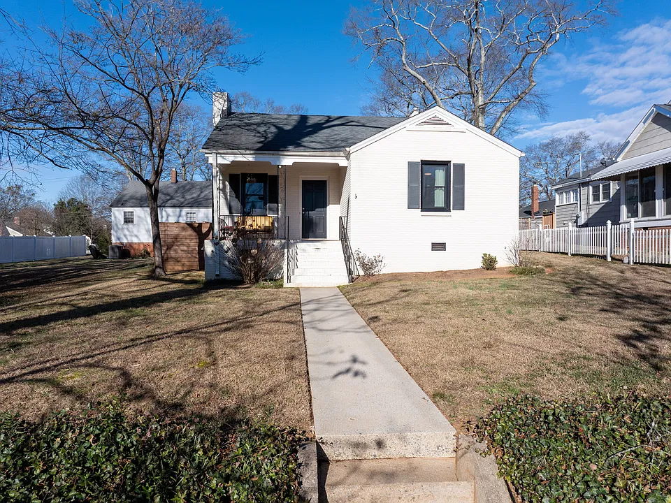 324 Grove Rd