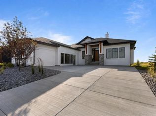 8 S Monterra Rise, Rural Rocky View County, AB T4C0H2