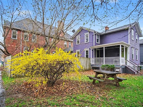 4th image of 49 Hickory St