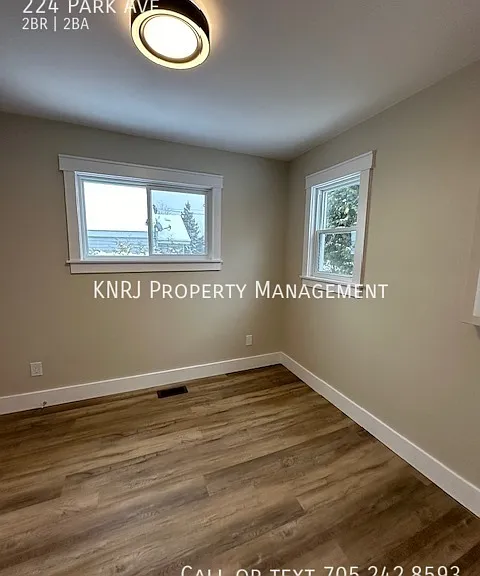 224 Park Ave — Photo 9