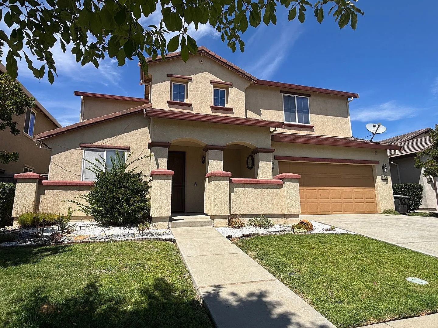 Spacious Four-Bedroom Home with Backyard Oasis in Rancho Cordova — Photo 2