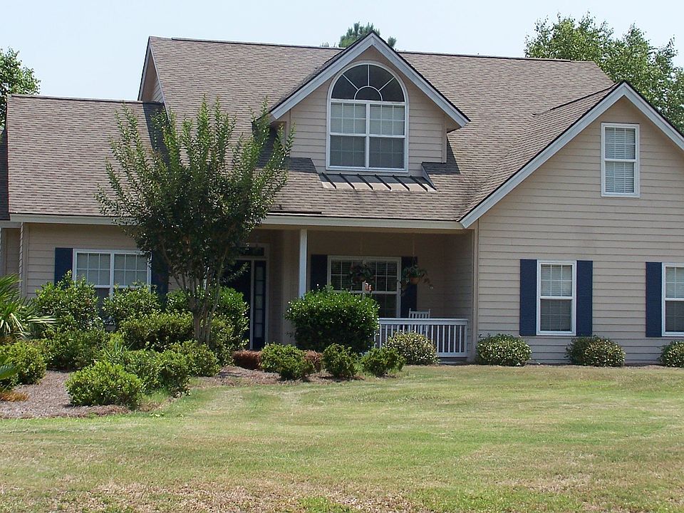 Lovely home with side entry garage