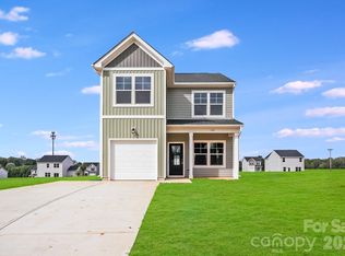 110 Peppervine Ln, Statesville, NC 28625