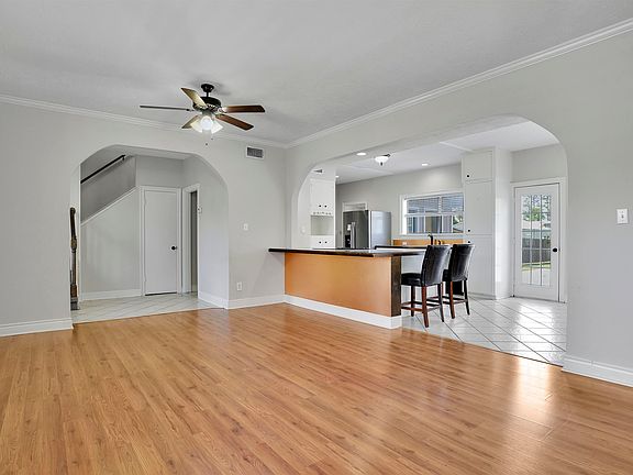 4th image of 508 Wildwood Dr