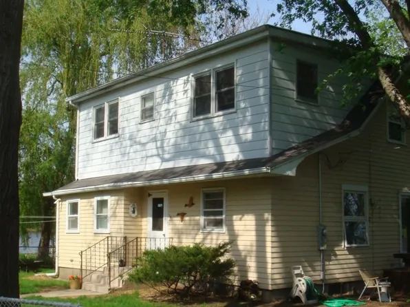 5055 Browns Beach Rd, Rockford, IL 61103