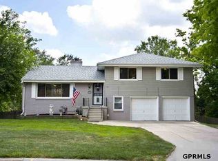 3721 Mormon St, Omaha, NE 68112