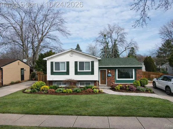 15777 Harrison, Romulus, MI 48174
