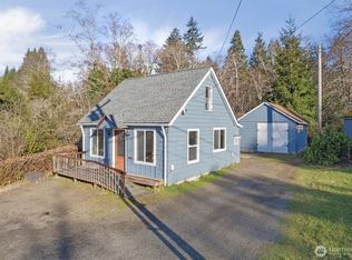 325 E State Route 4, Cathlamet, WA 98612