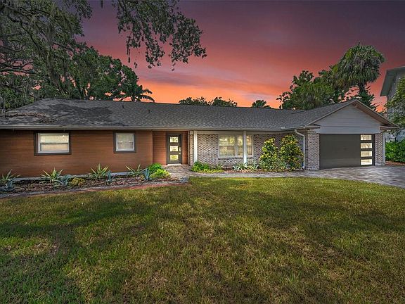 2nd image of 409 S Barbara Ln