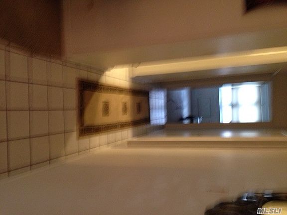 4th image of 151-40 88th St APT 2D