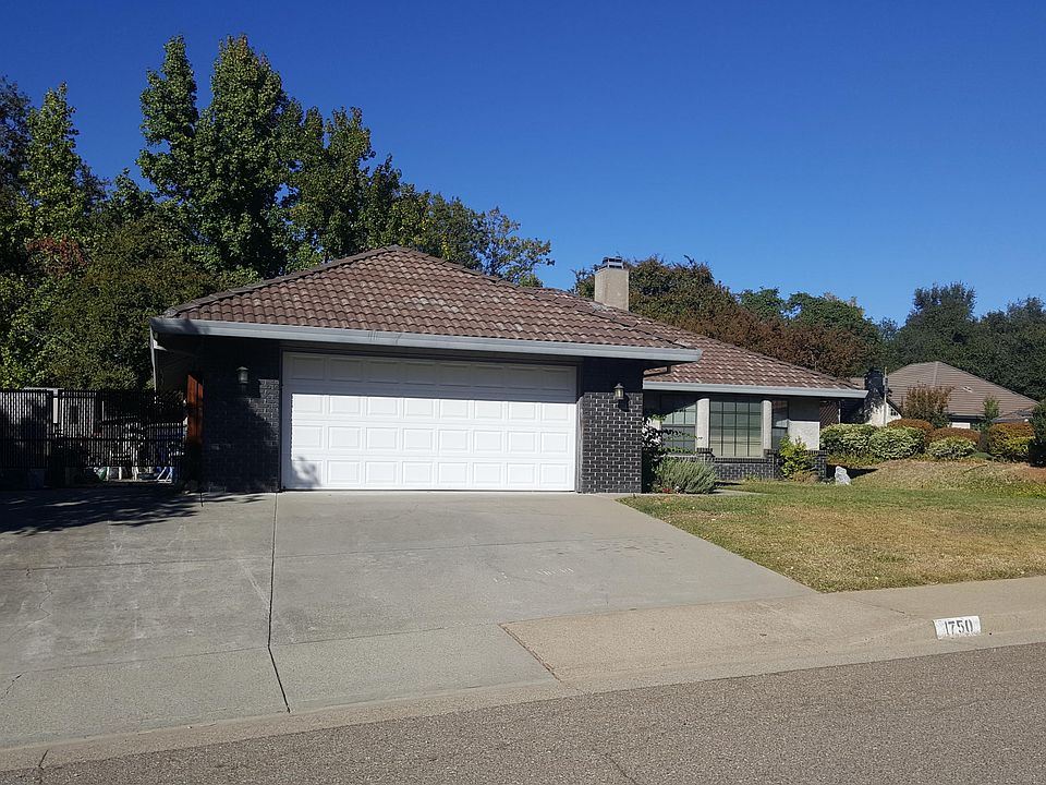 2nd image of 1750 Vega St