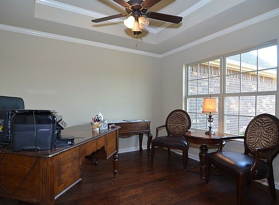 Flex room with wood floor