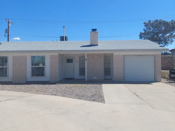 2212 Cumbre Negra St, El Paso, TX 79935