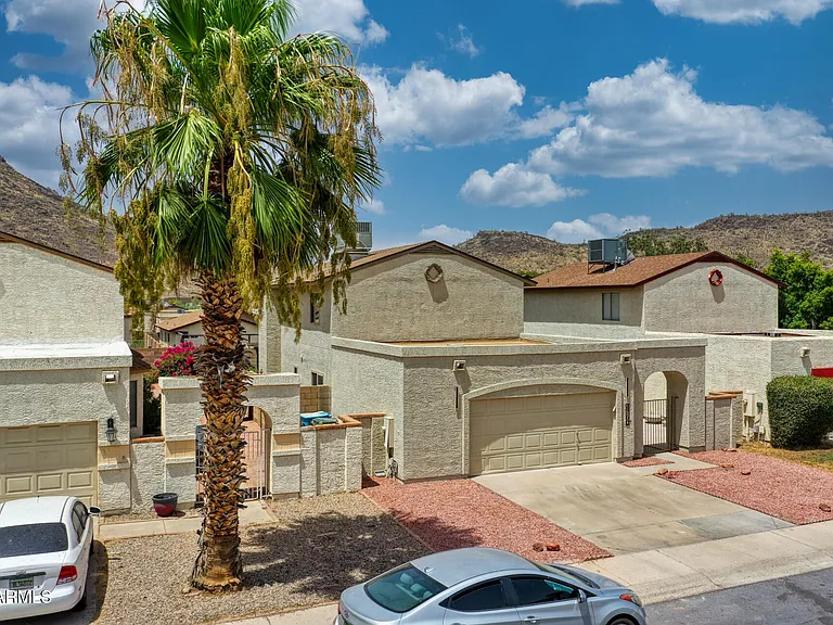 4760 W Wahalla Ln — Photo 45