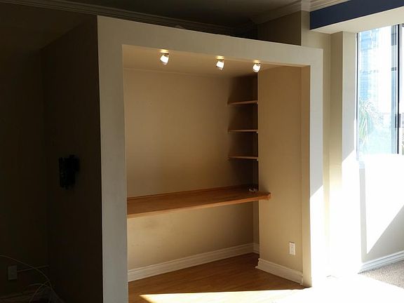 living room/office alcove