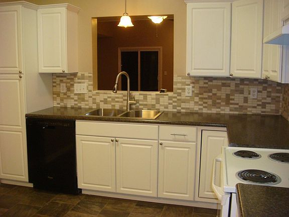 5th image of 475 Antietam Blvd