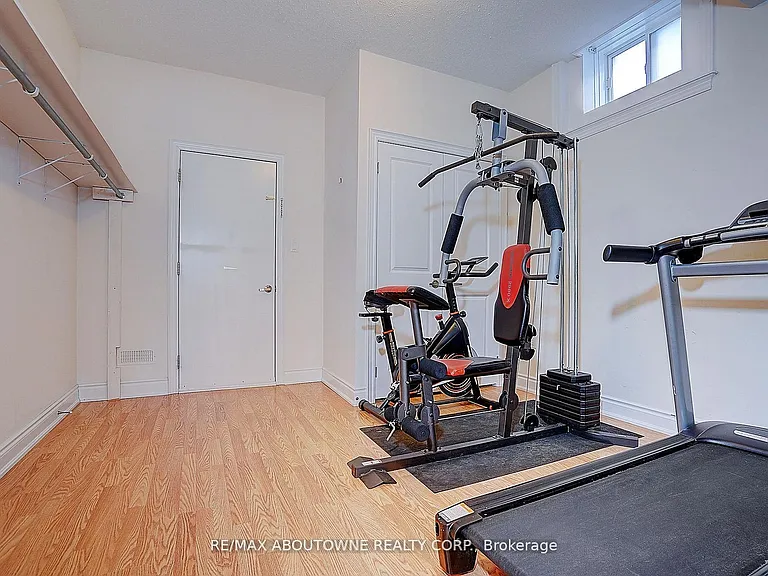 16 Gracedale Dr — Photo 37