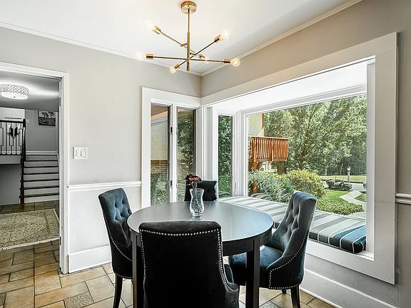 4th image of 310 Strathmore Dr