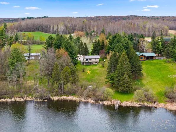 W10897 County Road P, Pound, WI 54161