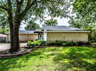 2115 Normal Park Dr, Huntsville, TX 77340