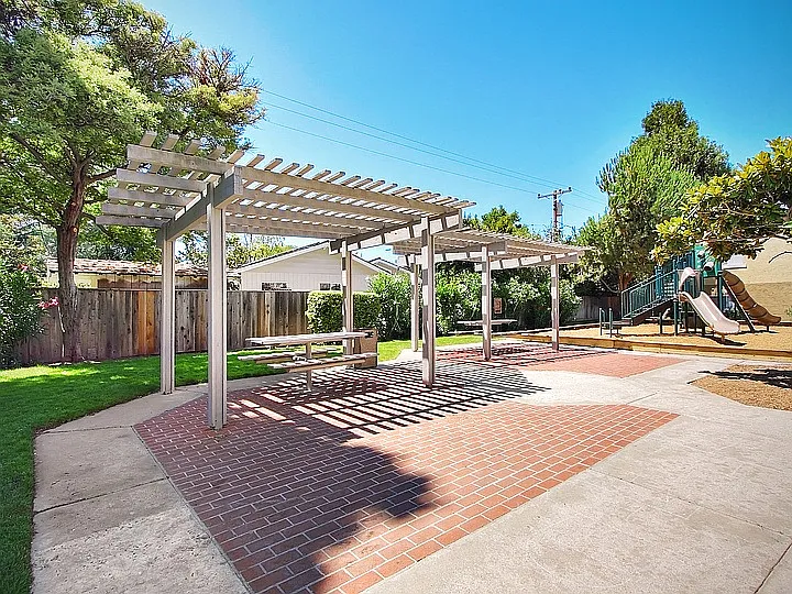 Siena Apartment Homes