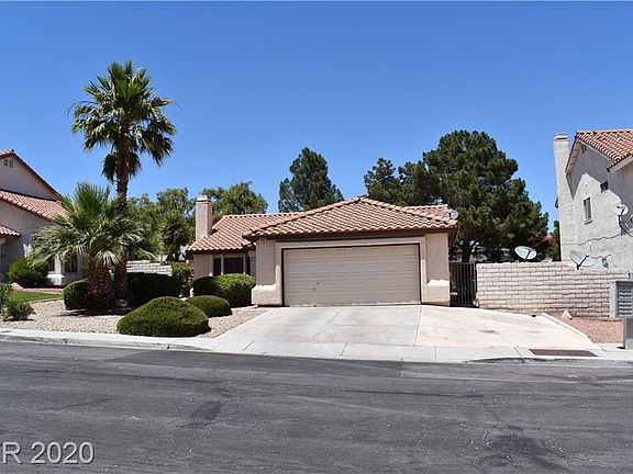 2nd image of 498 Old Palms Dr
