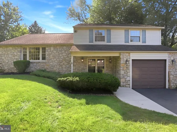 17 Sassafras Dr, Churchville, PA 18966