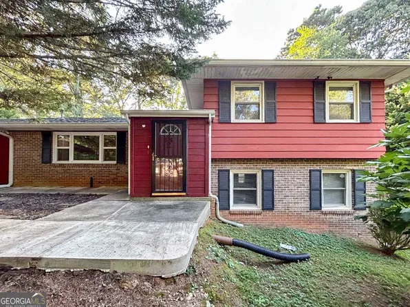 5982 Falcon Ln SW, Mableton, GA 30126